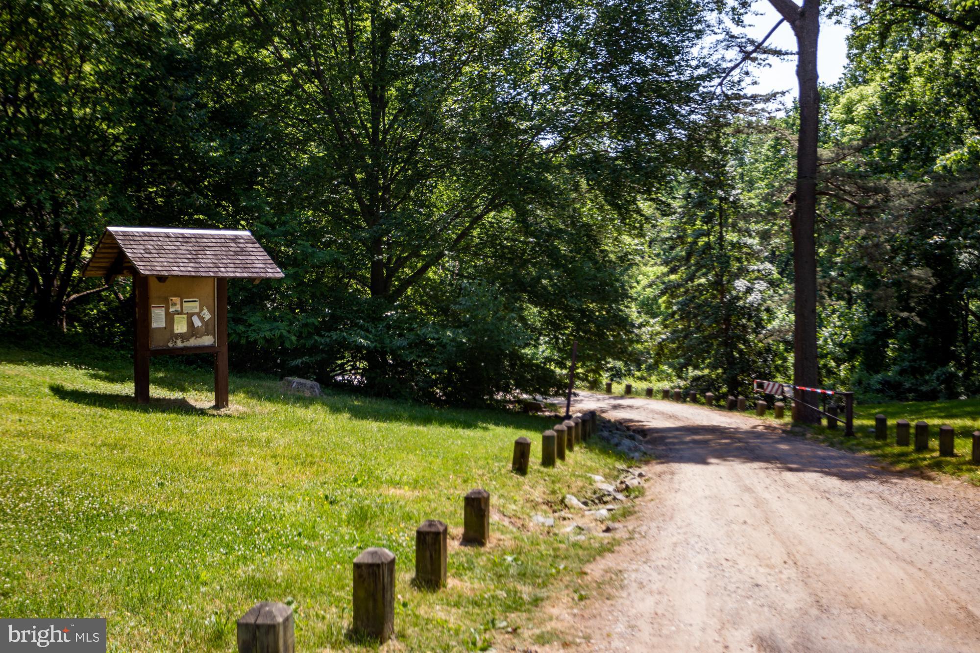 2726 1/2 Chain Bridge Road Northwest Washington, DC 20016 - Photo 75 of 76