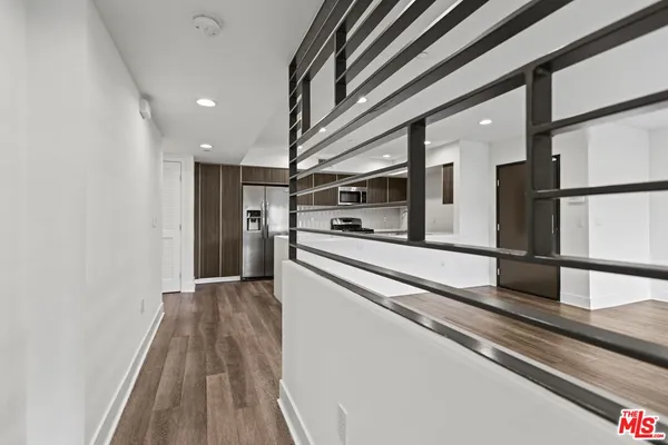$3,895 | 748 Wilcox Avenue, Unit 205, Los Angeles, CA 90038