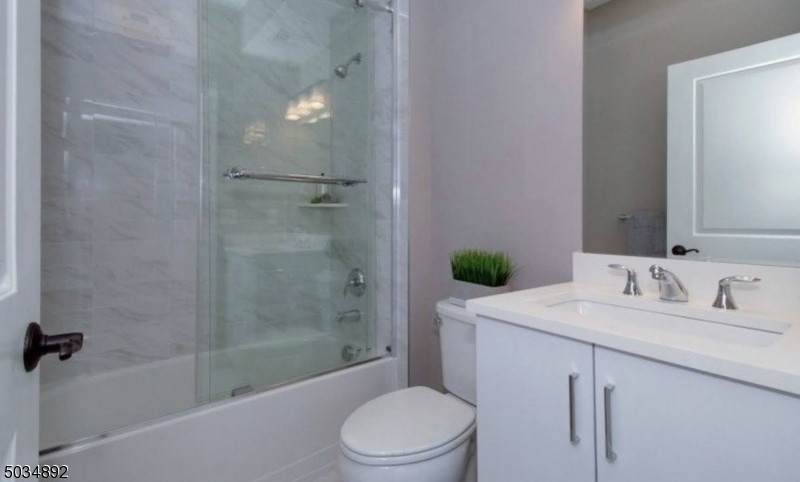 112 Cacciola Place Westfield, NJ 07090 - Photo 10 of 14