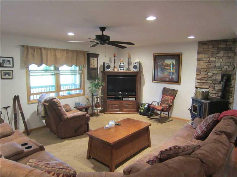 1103 Kuhntown Road Somerset, PA 15501 - Photo 3 of 20 Living Room.