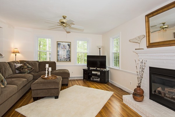 16 Juniper Road Sudbury, MA 01776 - Photo 3 of 24