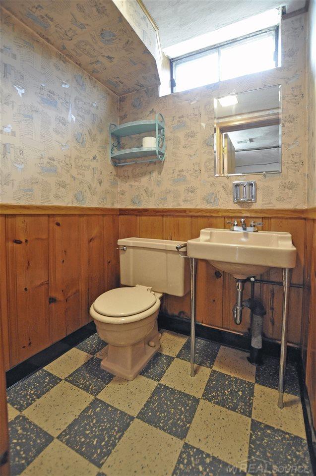 41 Willison Road Grosse Pointe Shores, MI 48236 - Photo 28 of 34