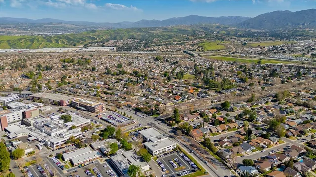 $699,999 | 23869 VÃa Jacara, Valencia, CA 91355