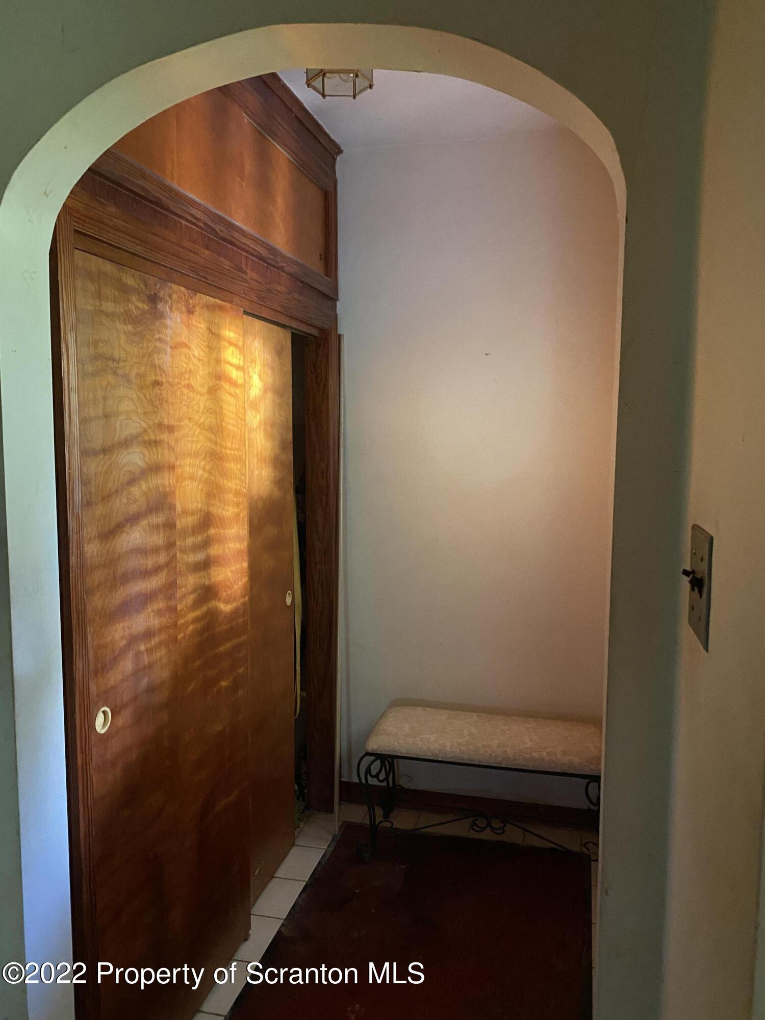 2008 South Webster Avenue Scranton, PA 18505 - Photo 4 of 37