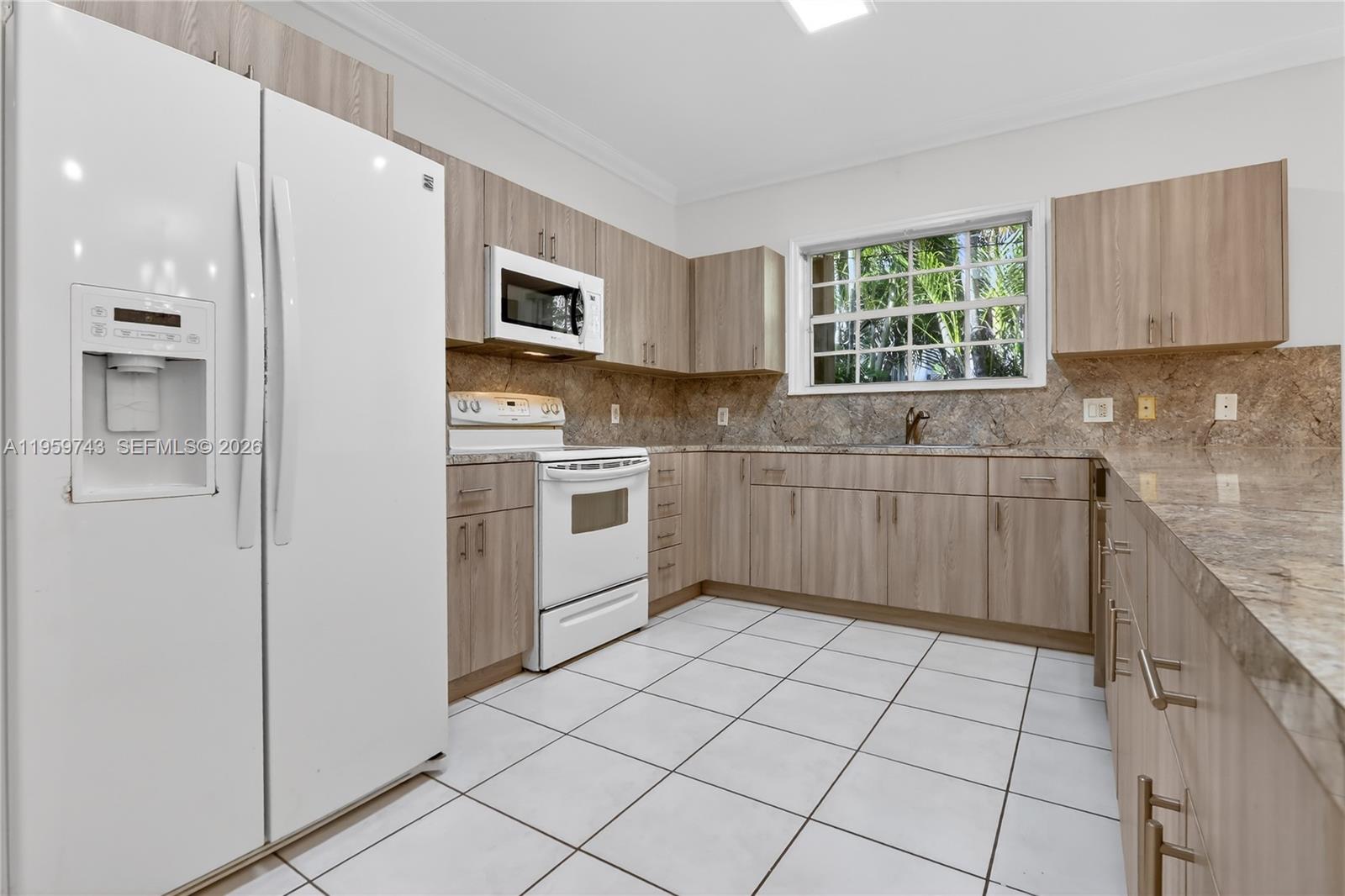 159 Southwest 25th Road Miami, FL 33129 - Photo 12 of 30