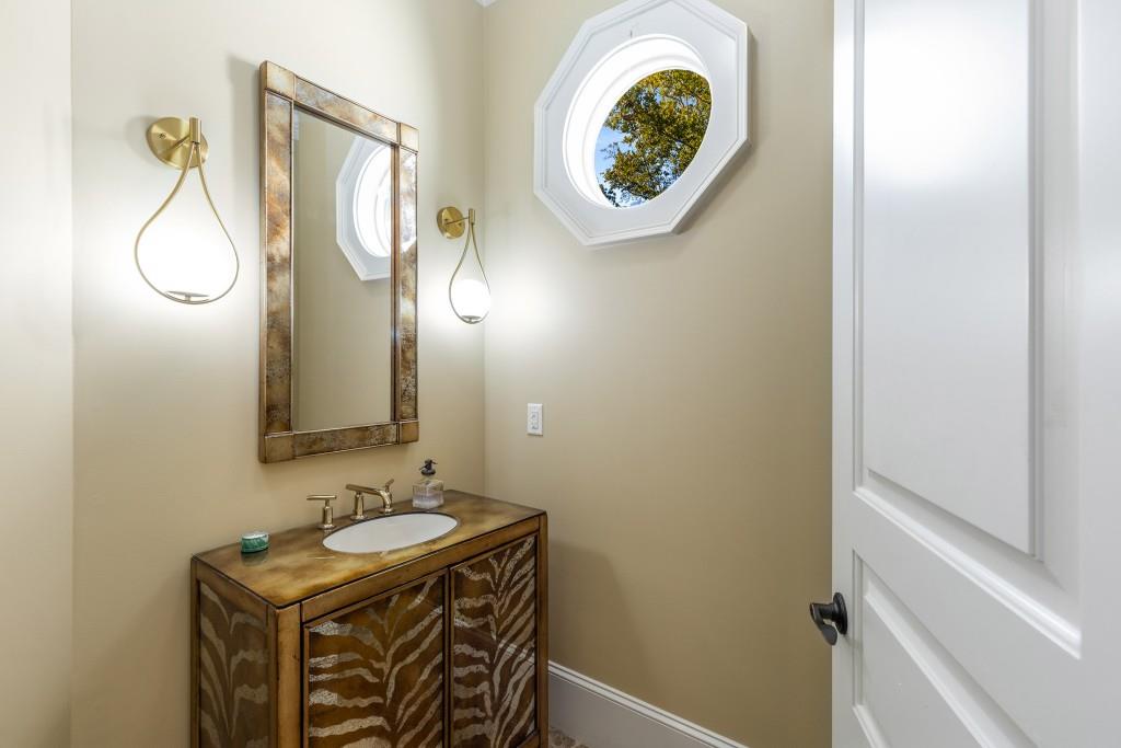 1060 Canter Road Northeast Atlanta, GA 30324 - Photo 28 of 87