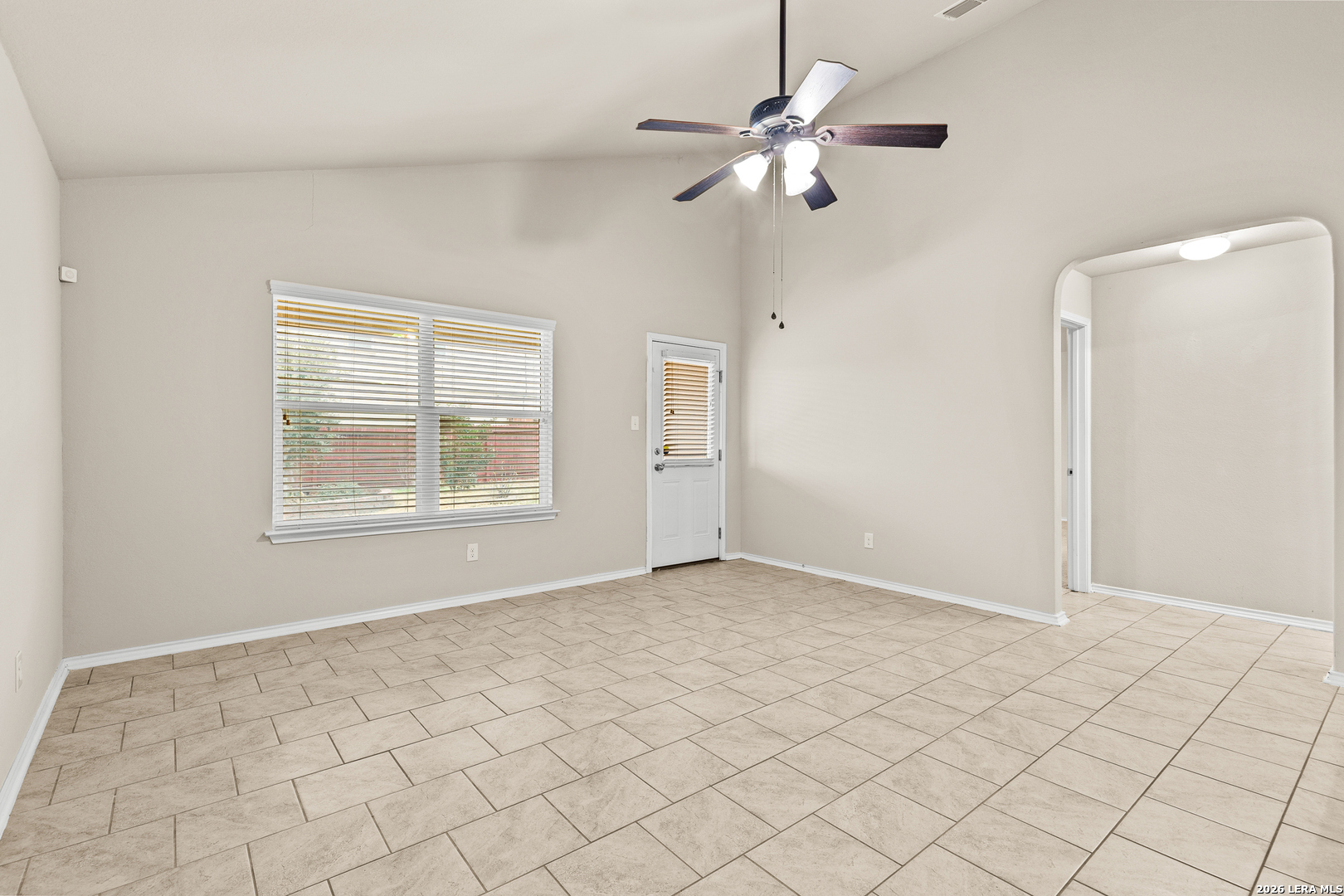 6919 Quantum Loop San Antonio, TX 78252 - Photo 13 of 43