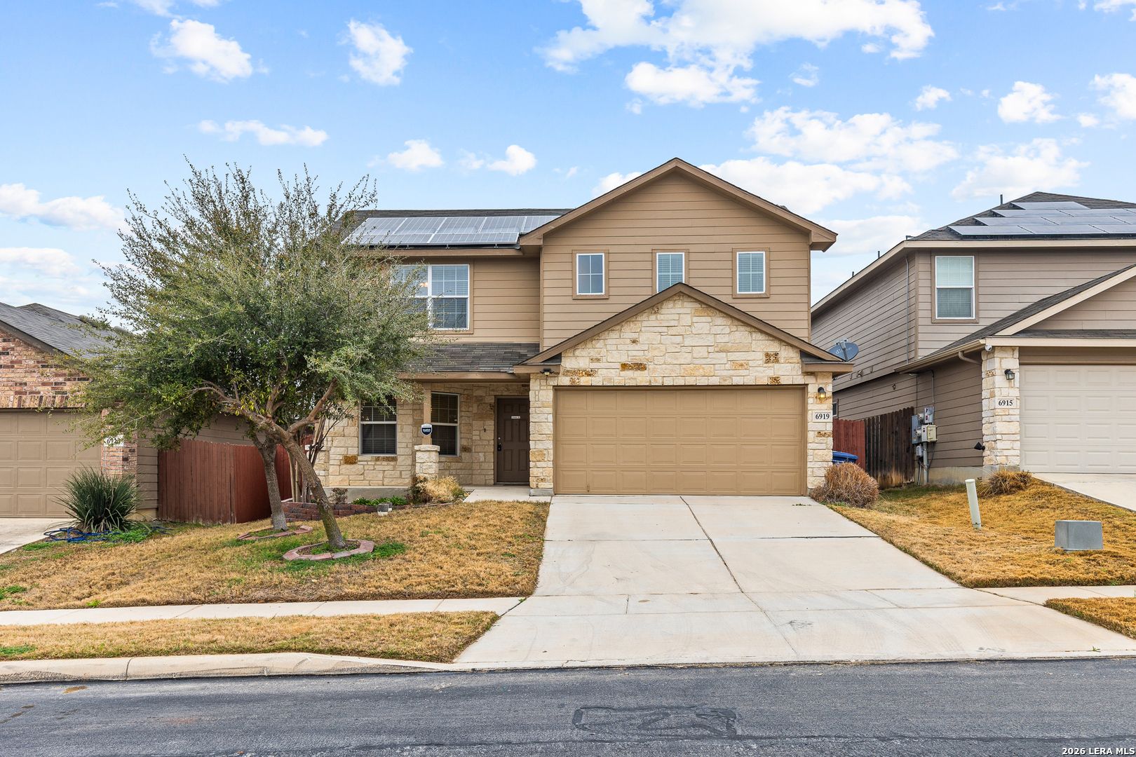 6919 Quantum Loop San Antonio, TX 78252 - Photo 2 of 43