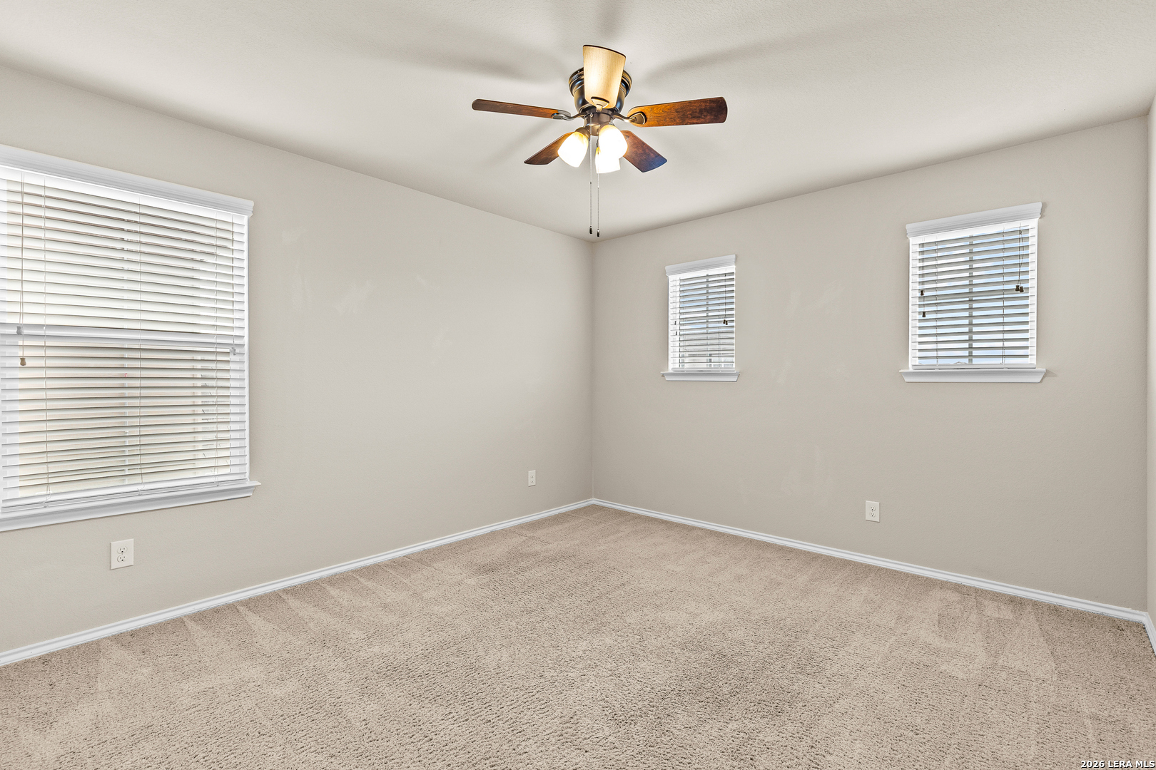 6919 Quantum Loop San Antonio, TX 78252 - Photo 27 of 43
