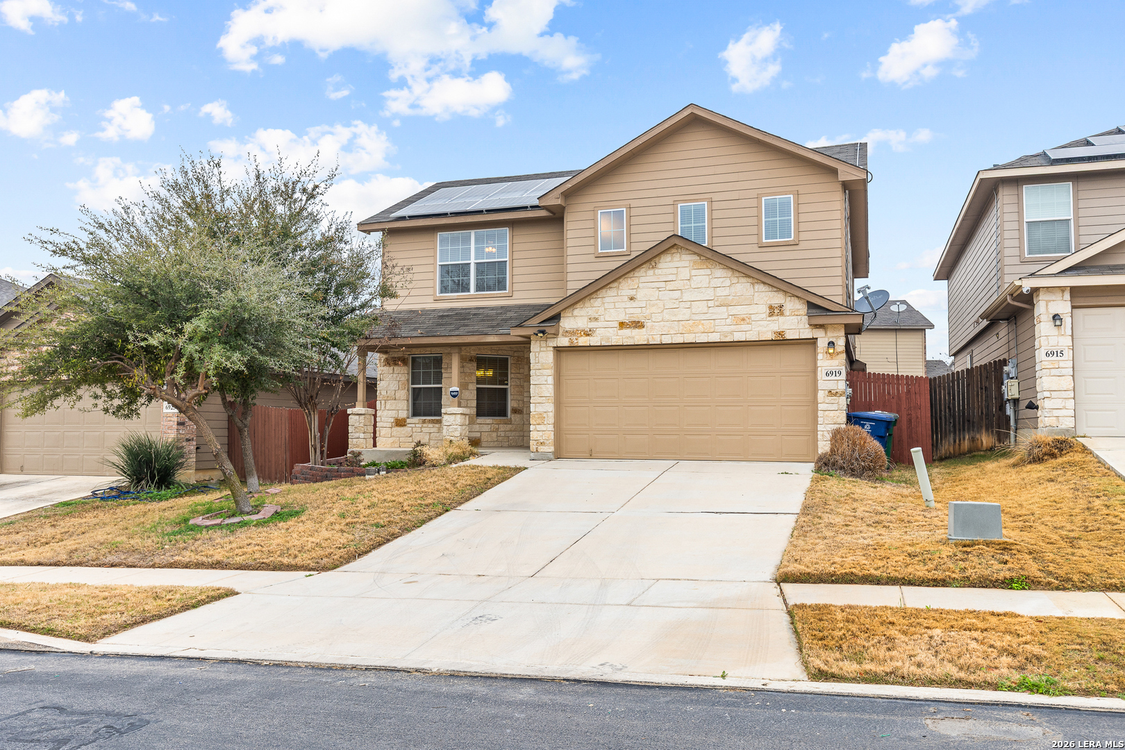 6919 Quantum Loop San Antonio, TX 78252 - Photo 5 of 43