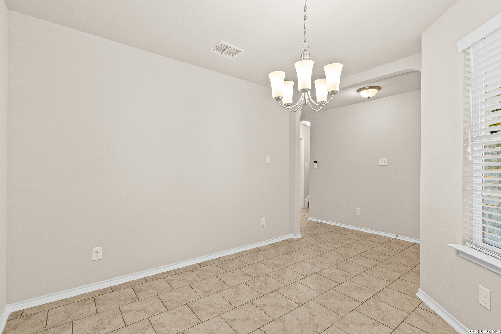 6919 Quantum Loop San Antonio, TX 78252 - Photo 8 of 43