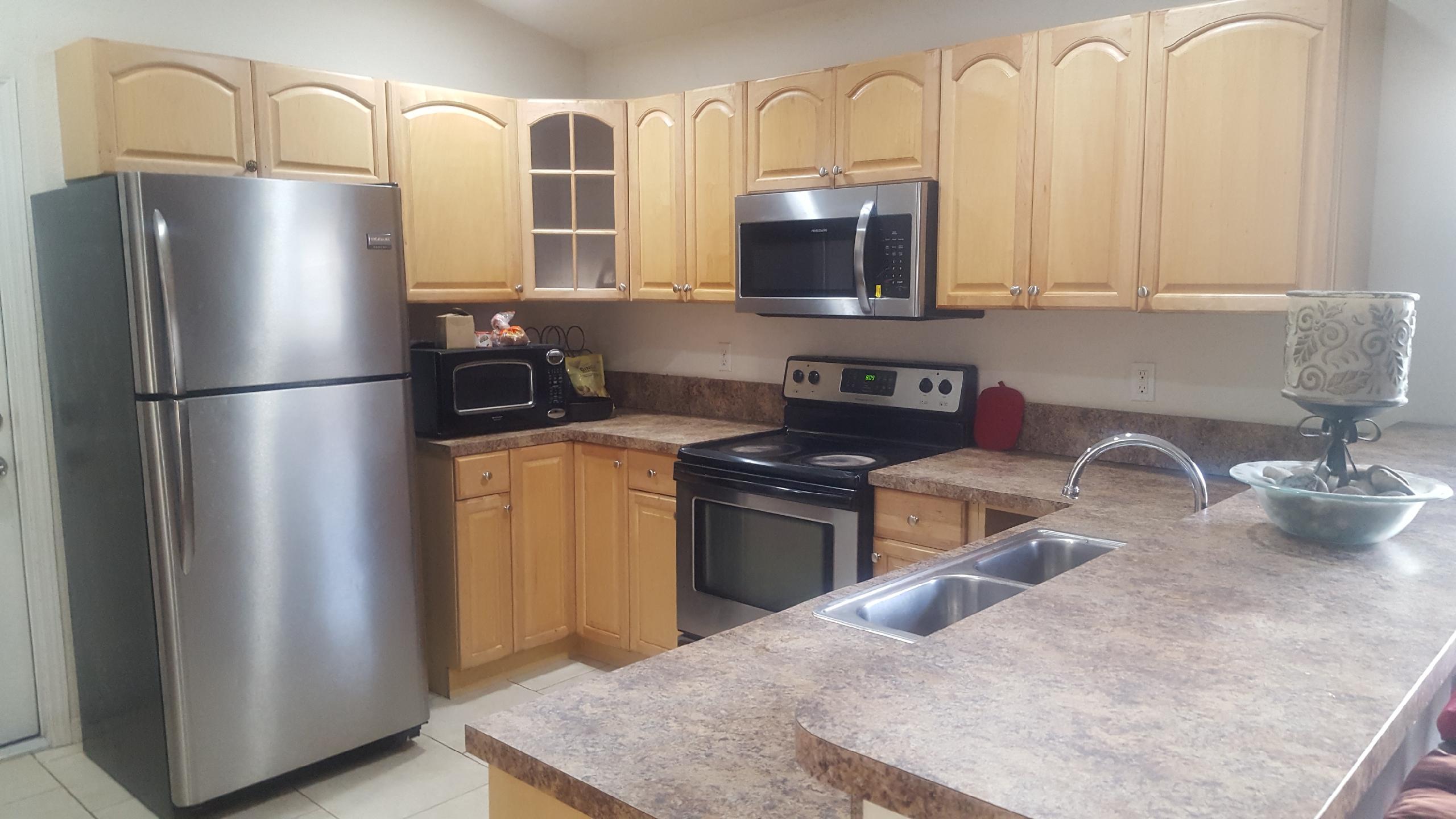 641 West 10th Street Riviera Beach, FL 33404 - Photo 18 of 24 pic8