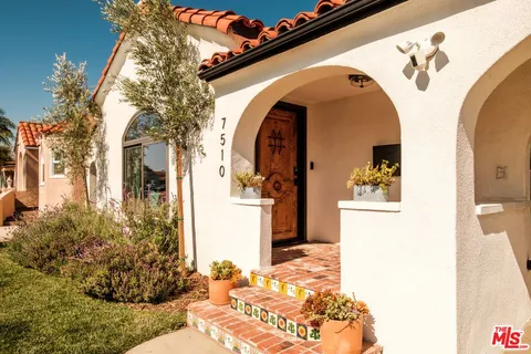 $799,000 | 7510 Harvard Boulevard, Los Angeles, CA 90047