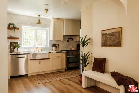 $799,000 | 7510 Harvard Boulevard, Los Angeles, CA 90047