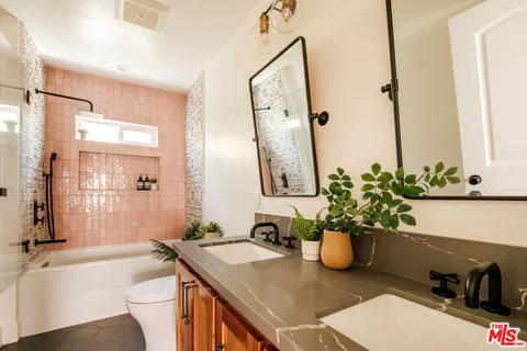 $799,000 | 7510 Harvard Boulevard, Los Angeles, CA 90047