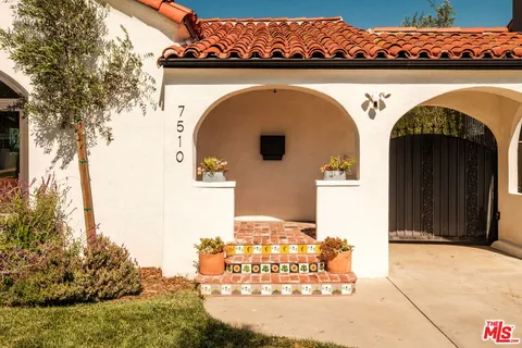 $799,000 | 7510 Harvard Boulevard, Los Angeles, CA 90047