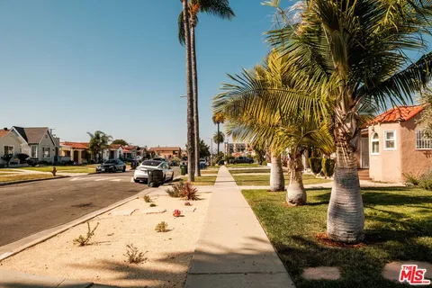 $799,000 | 7510 Harvard Boulevard, Los Angeles, CA 90047