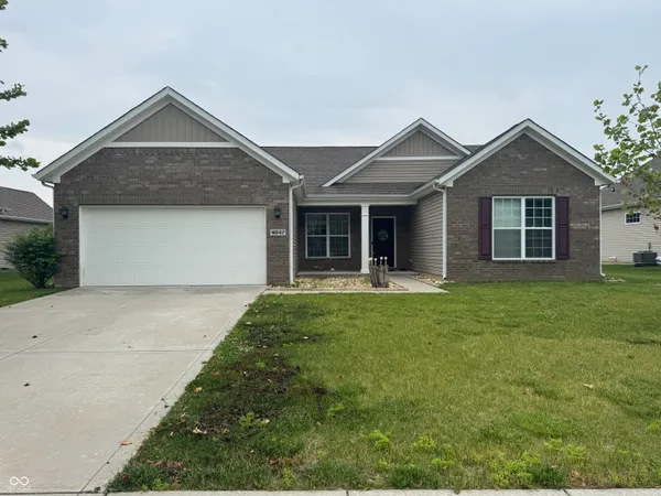 $380,000 | 4047 North Oval Lane, Greenwood, IN 46142