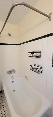 $1,125 | 207 NE Boulevard, Unit 4, Gainesville, FL 32601