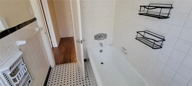 $1,125 | 207 NE Boulevard, Unit 4, Gainesville, FL 32601