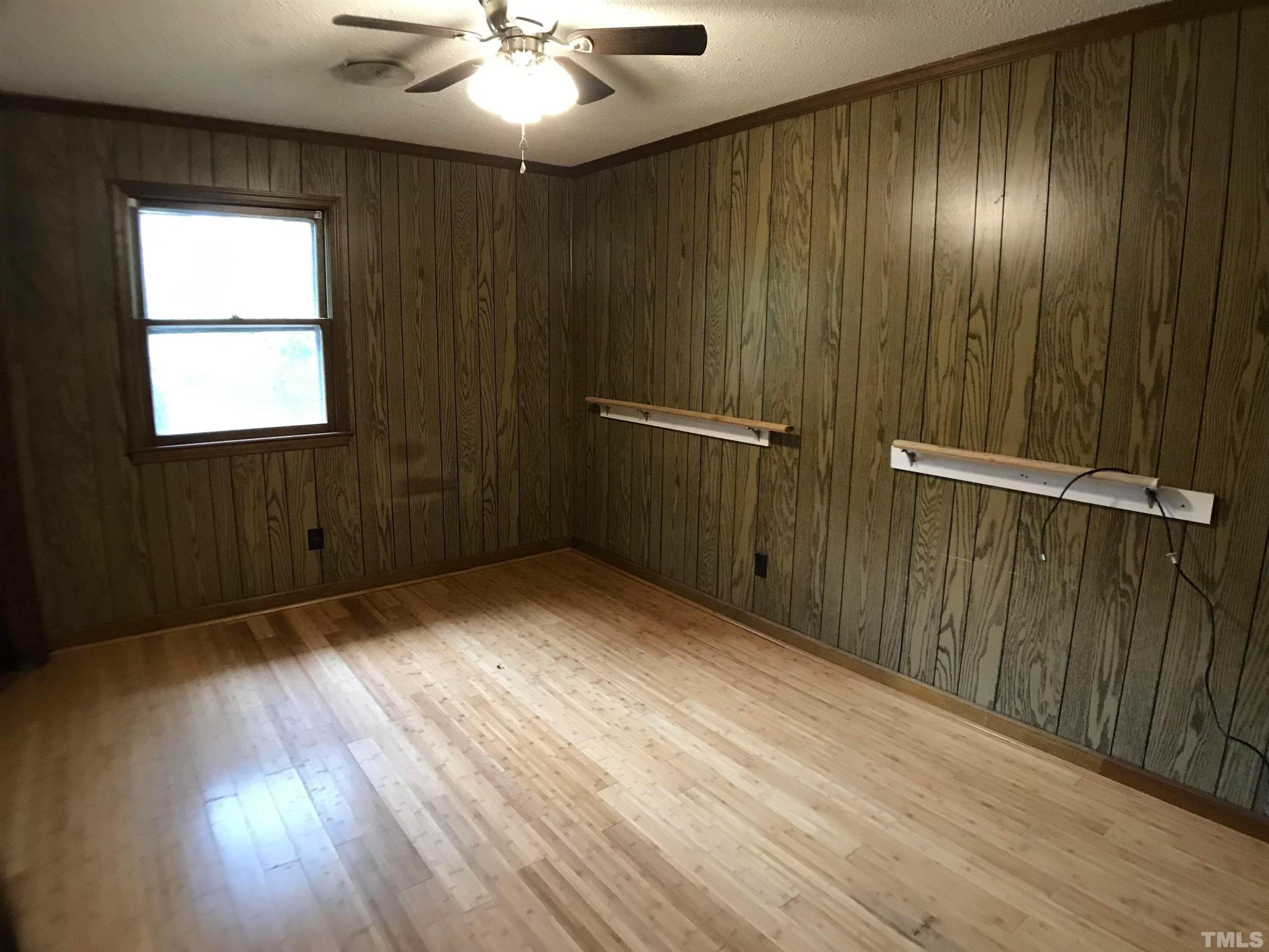 4004 Pepperton Drive Raleigh, NC 27606 - Photo 18 of 21 Photo #18