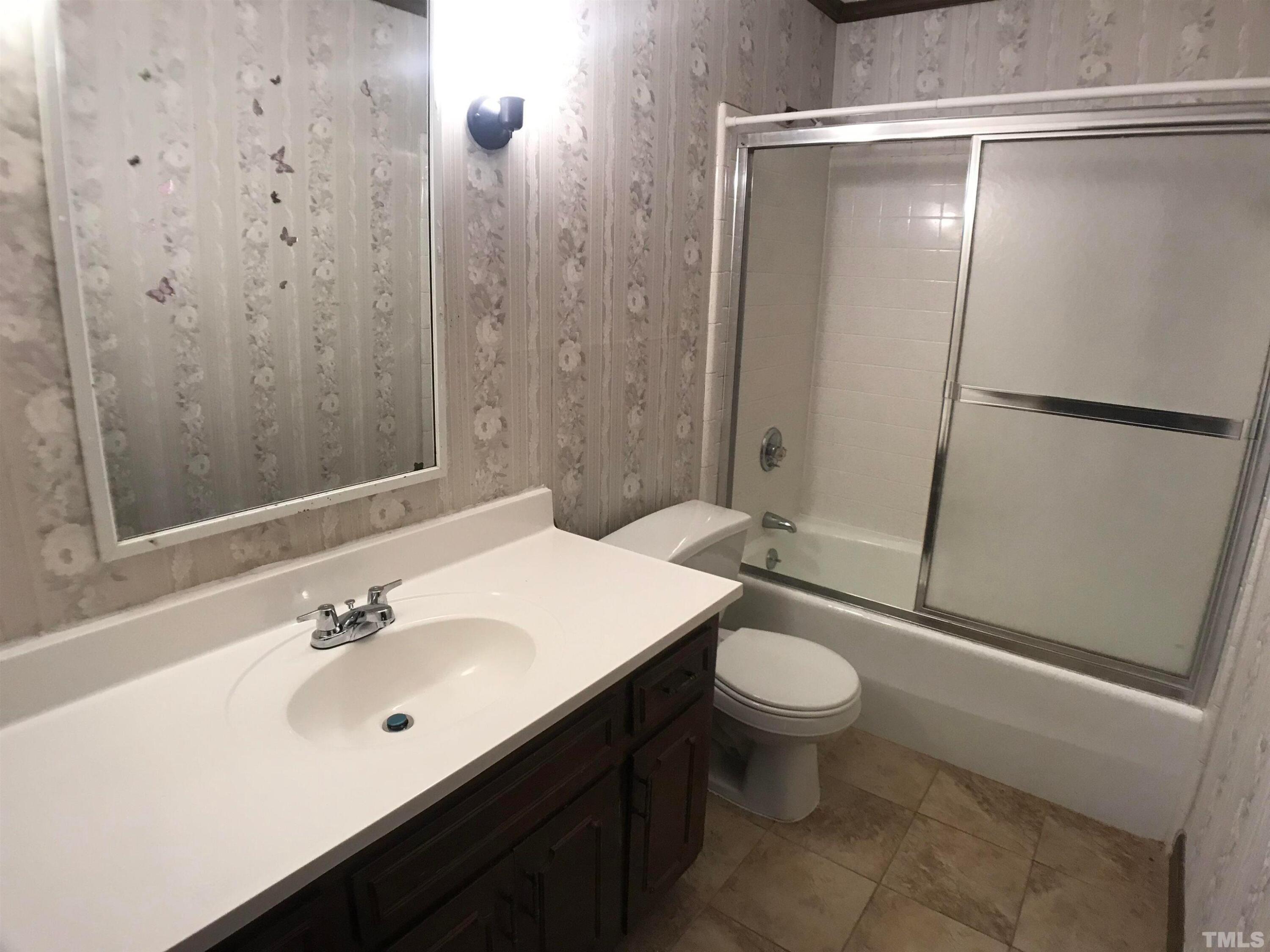 4004 Pepperton Drive Raleigh, NC 27606 - Photo 19 of 21 Photo #19