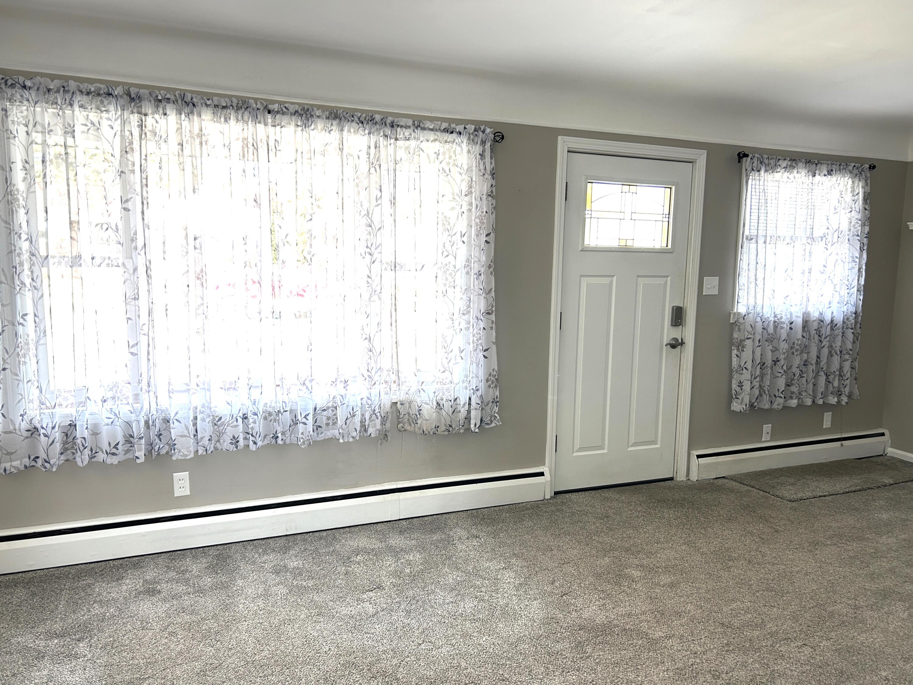322 Parson Street Alpena, MI 49707 - Photo 4 of 26 Gallery Image 4