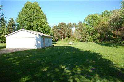 4116 Elms Road Flushing, MI 48433 - Photo 6 of 13 20157063-5.JPG