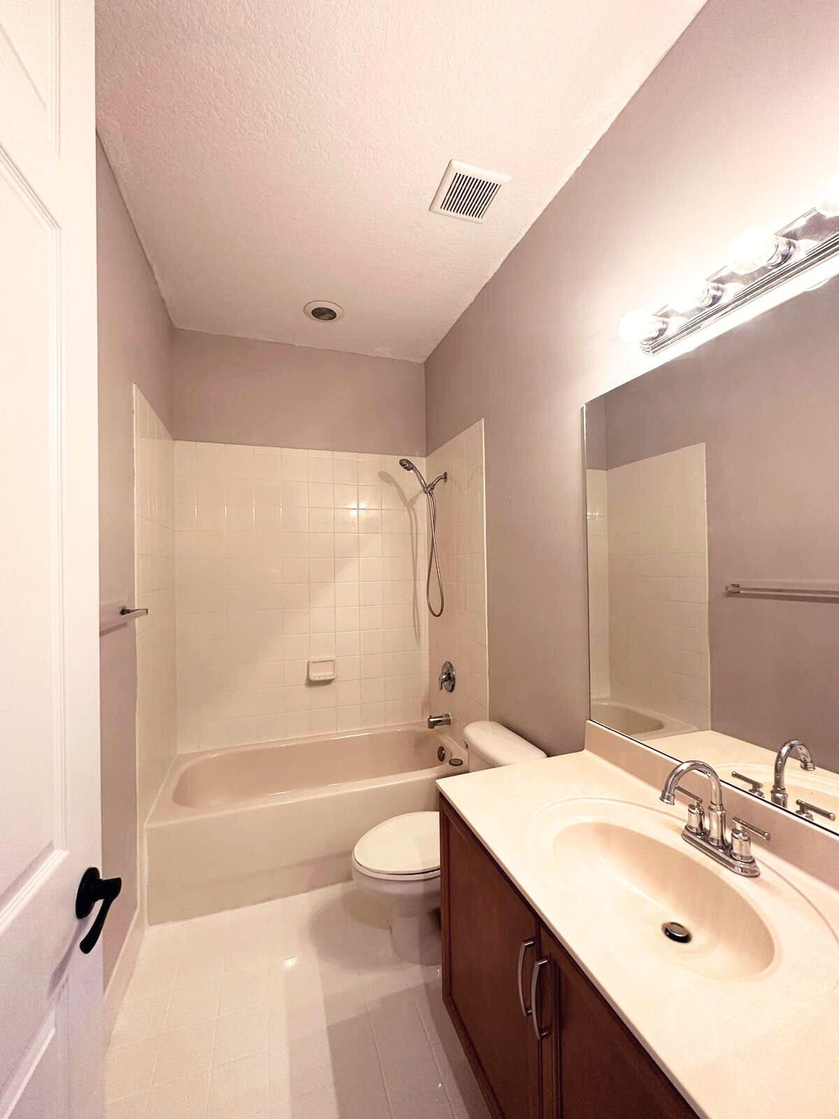 2851 Prospect Road, Unit 1102 Tamarac, FL 33309 - Photo 15 of 17 4c39d25a-1358-4d15-a16d-3b7c7712f44c_202