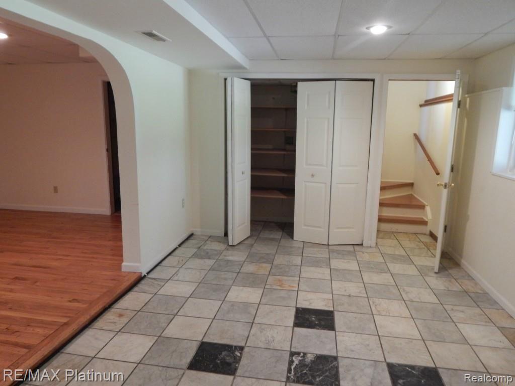 2875 Linn Road Williamston, MI 48895 - Photo 29 of 36 DSCN0397.jpg