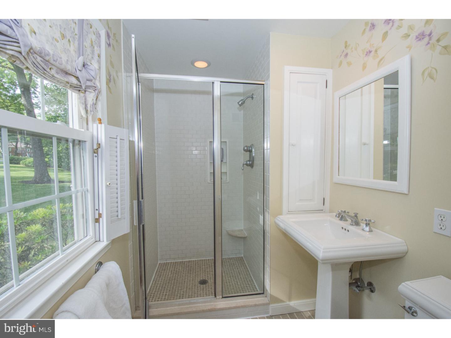 912 Weadley Road Wayne, PA 19087 - Photo 17 of 25 Bathroom