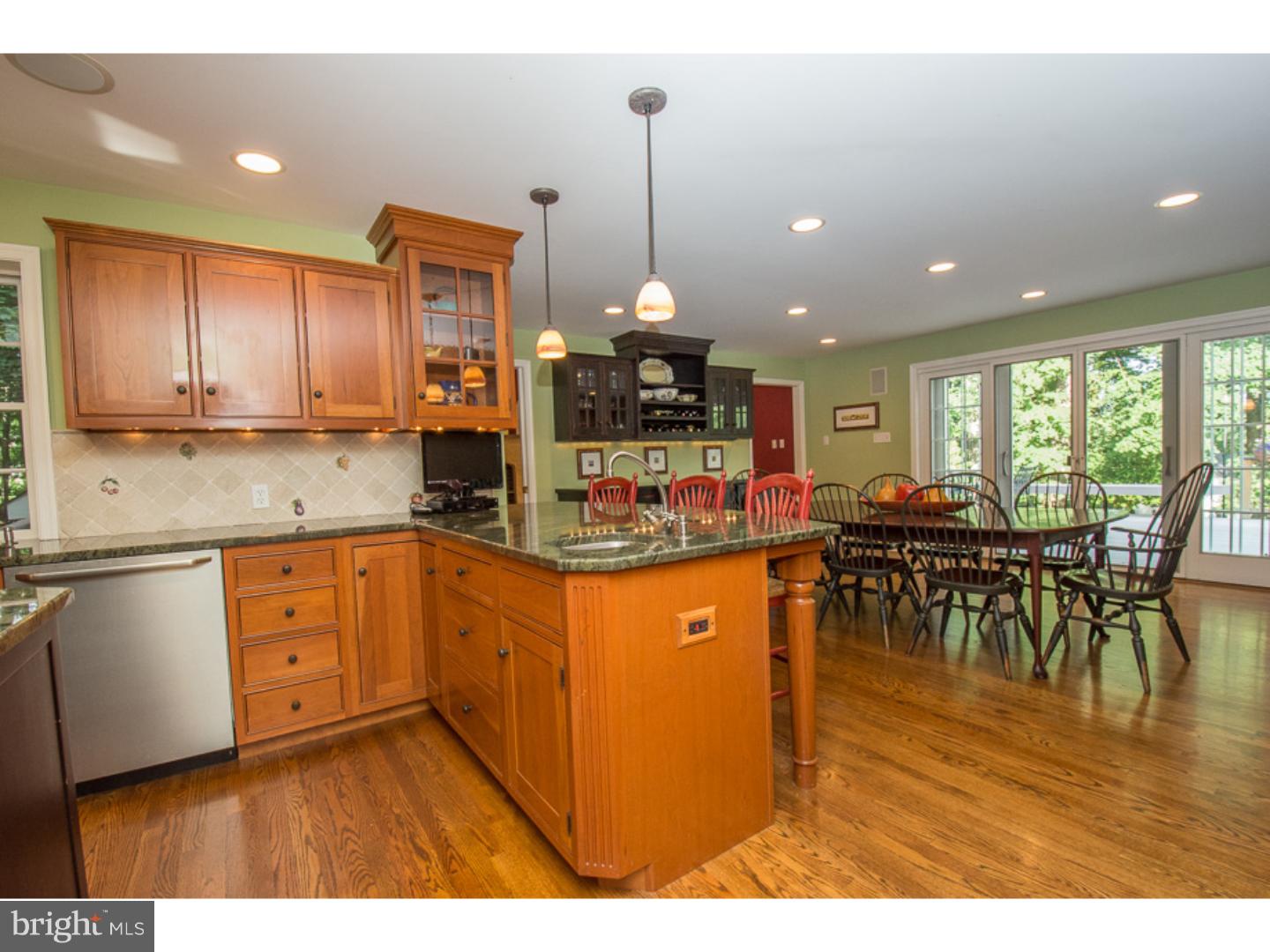 912 Weadley Road Wayne, PA 19087 - Photo 4 of 25 Kitchen
