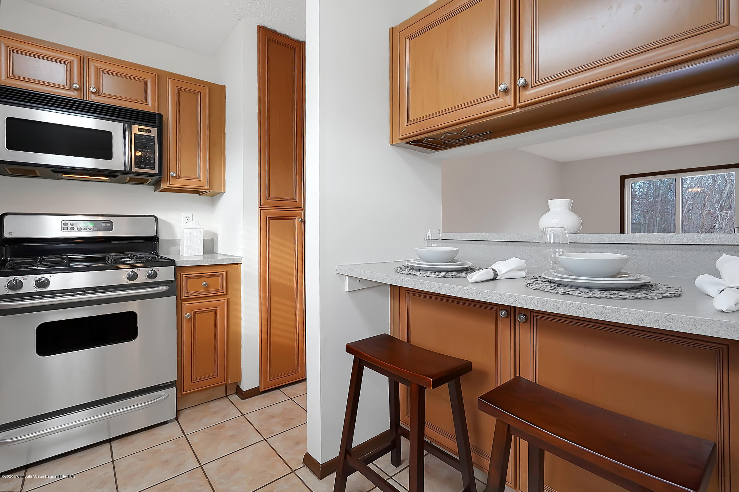 27 Eucalyptus Court Jackson, NJ 08527 - Photo 4 of 21 DSC00080