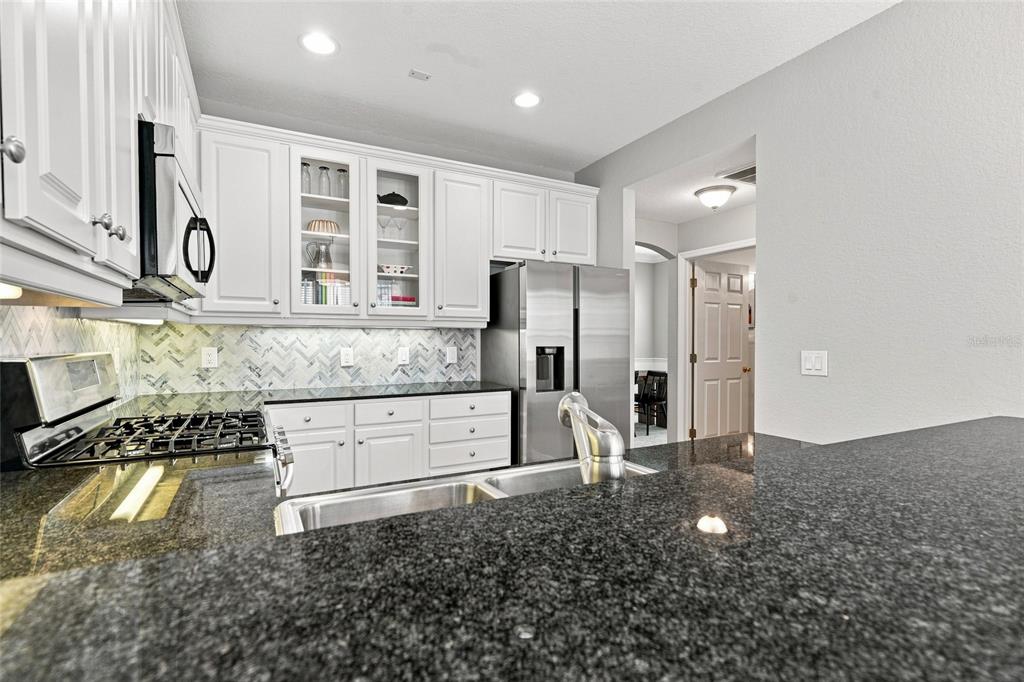 3315 West De Leon Street, Unit 18 Tampa, FL 33609 - Photo 16 of 49 Gallery Image 16