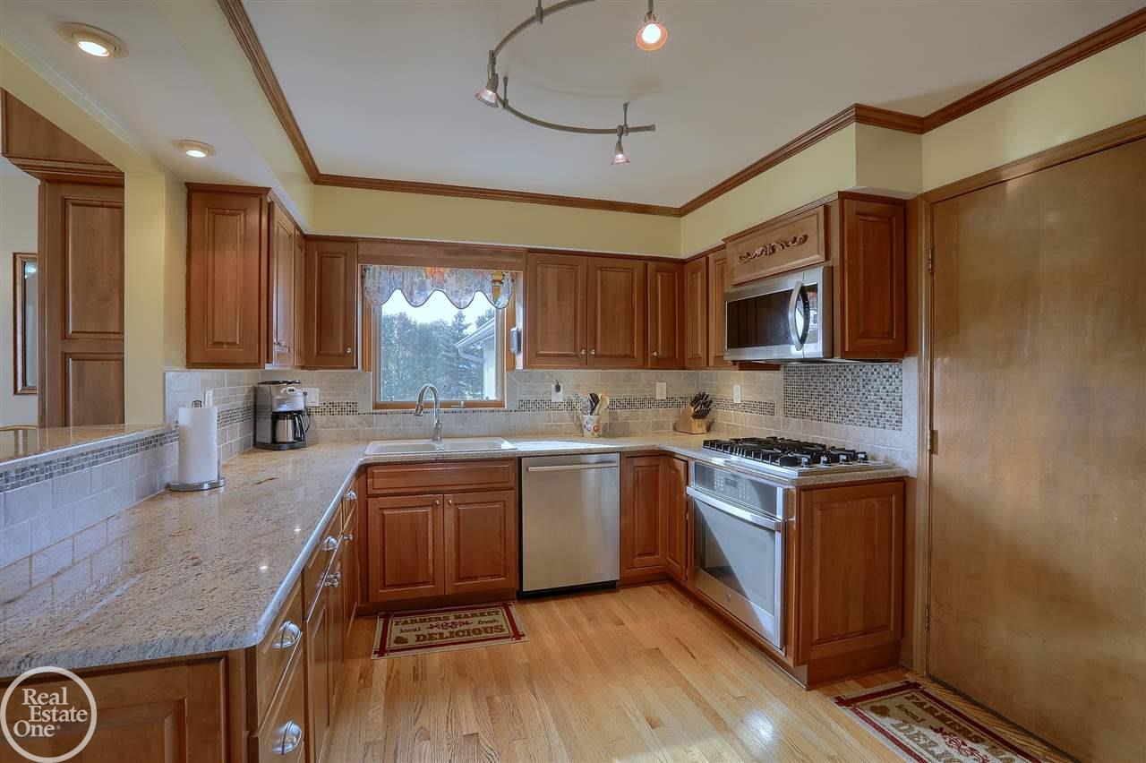 63700 Bates Road New Haven, MI 48050 - Photo 24 of 53 31397950-23.JPG