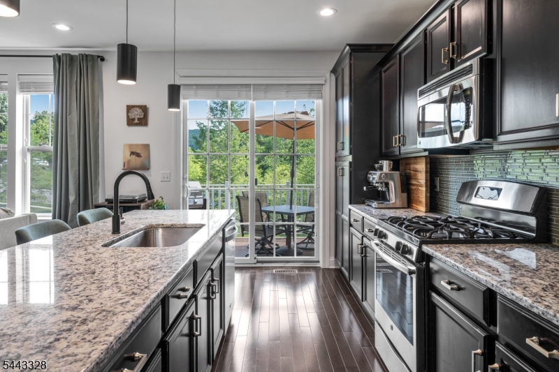 6 Alexanders Road Hackettstown, NJ 07840 - Photo 14 of 34