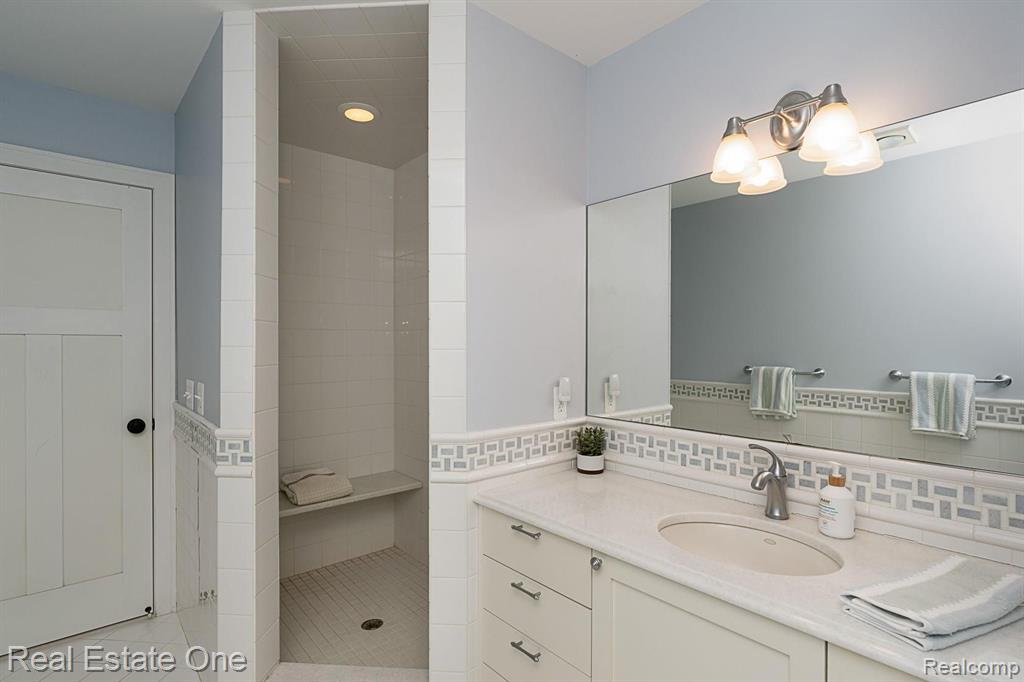 420 West 3rd Street Rochester, MI 48307 - Photo 27 of 37