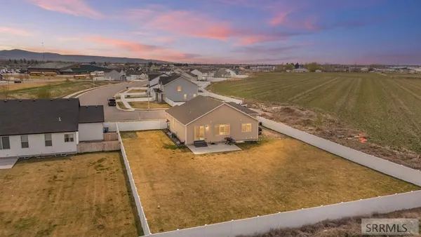 $525,000 | 2475 East Pinnacle Drive, Idaho Falls, ID 83401