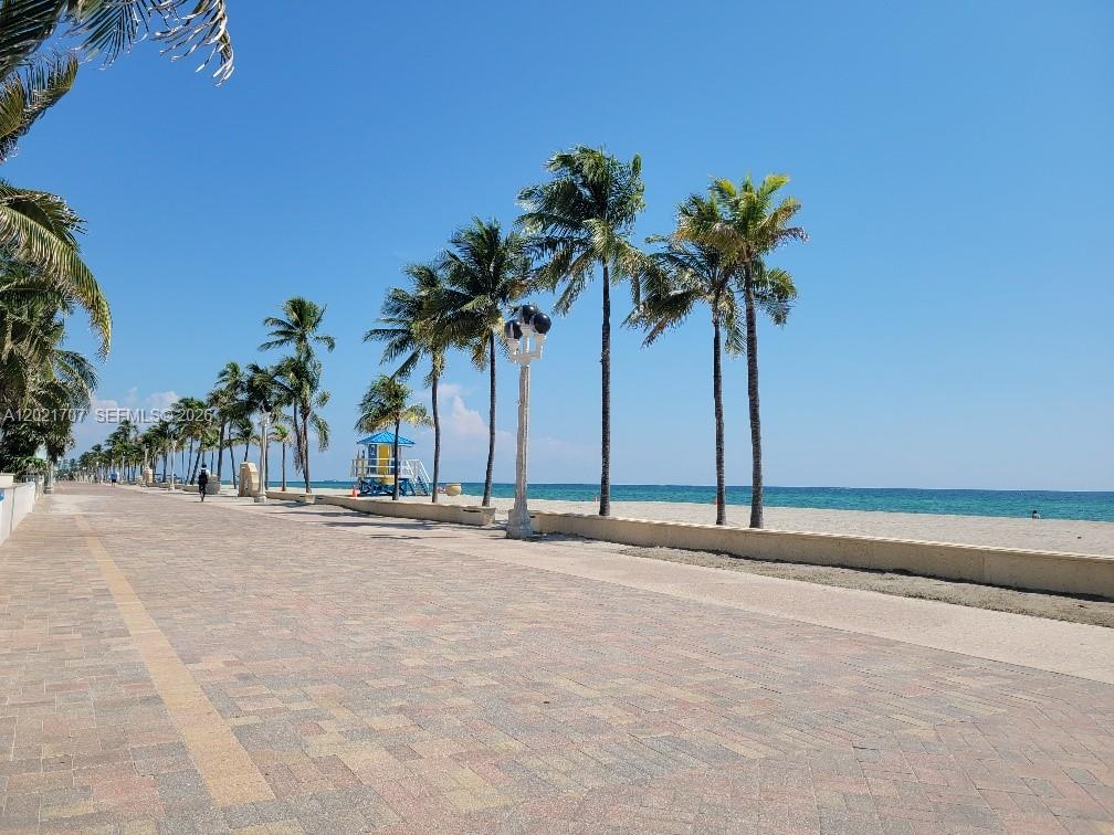 322 Harding Street, Unit B101 Hollywood, FL 33019 - Photo 18 of 25 Hollywood Broadwalk