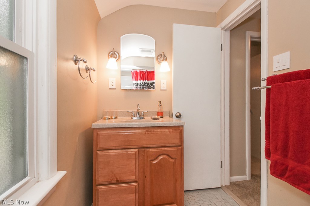 1148 Ford Road Lyndhurst, OH 44124 - Photo 29 of 35