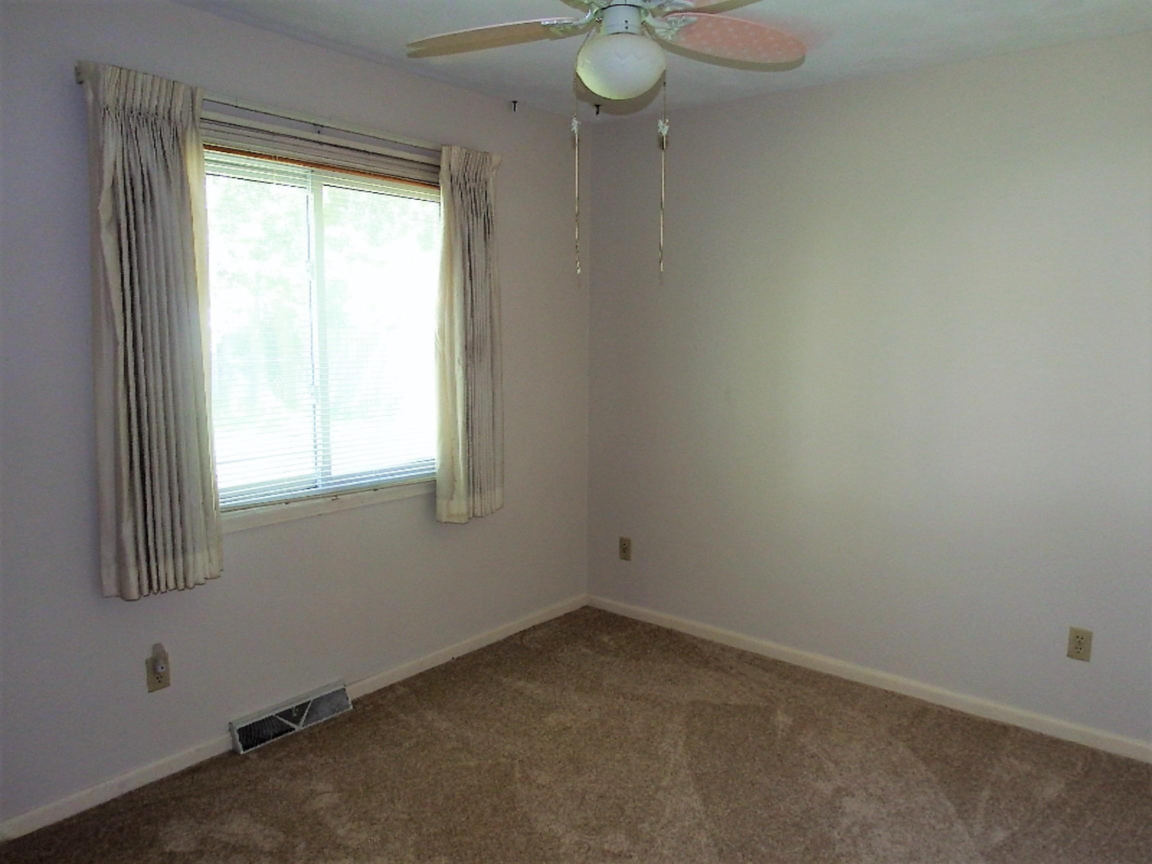 115 Heather Ridge Road Battle Creek, MI 49017 - Photo 8 of 24 DSCF4817