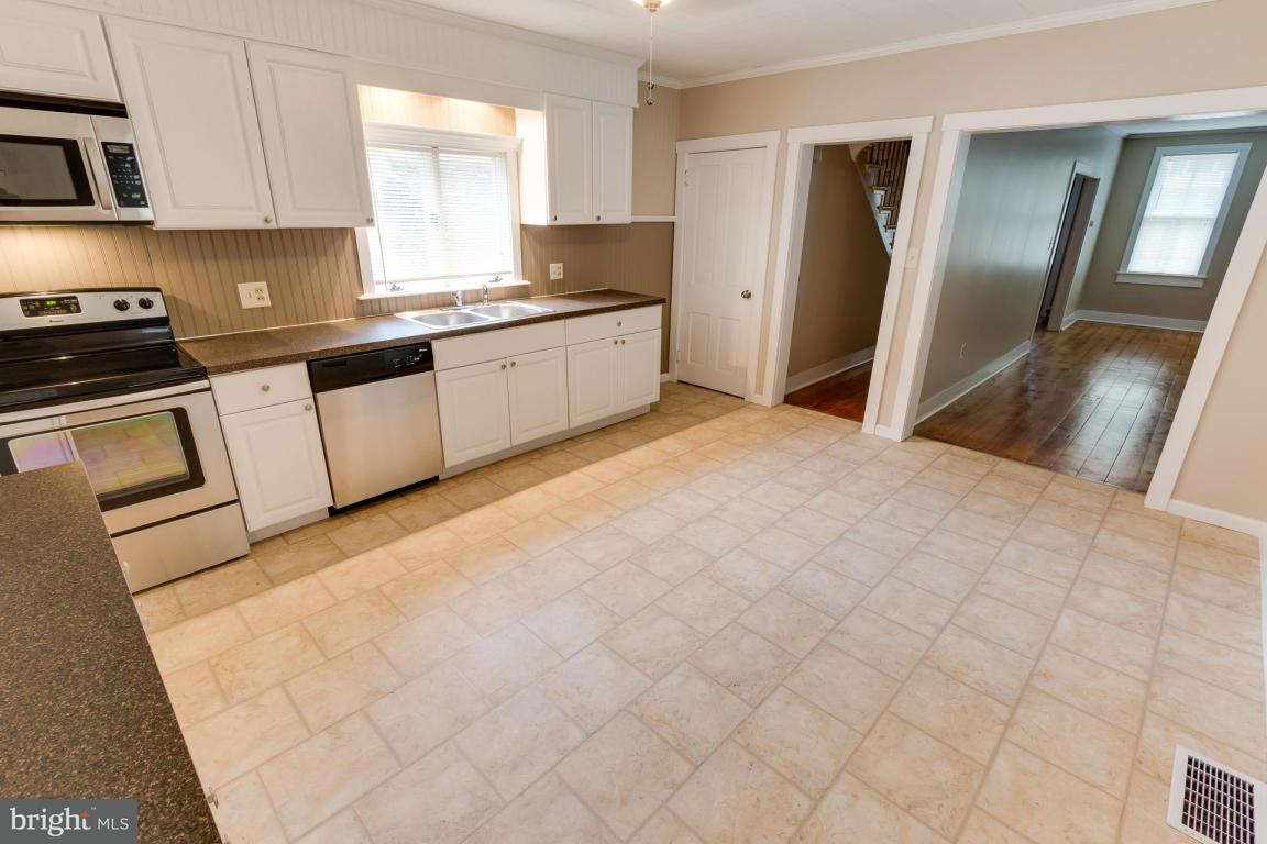 354 East Main Street Lititz, PA 17543 - Photo 5 of 25 Gallery Image 5