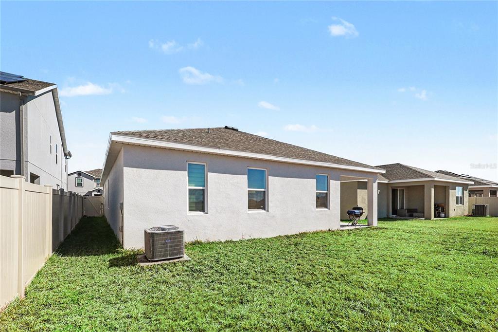 257 Hamlet Loop Davenport, FL 33837 - Photo 5 of 14