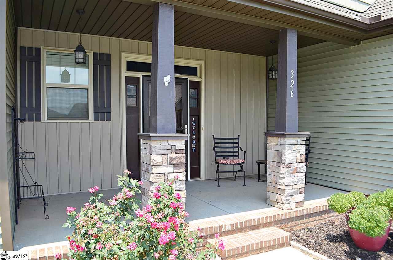 326 Stallion Road Greenville, SC 29617 - Photo 6 of 36 Gallery Image 6