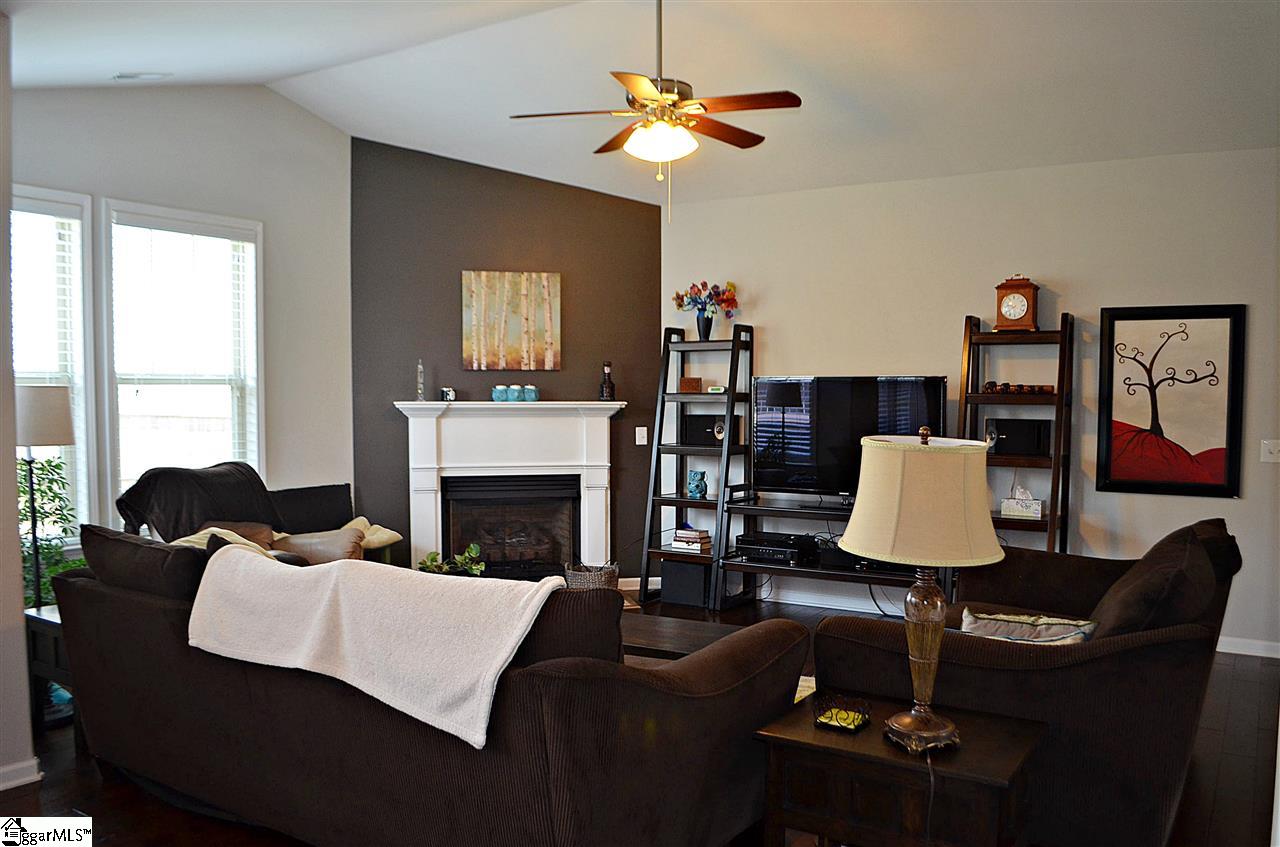 326 Stallion Road Greenville, SC 29617 - Photo 9 of 36 Gallery Image 9