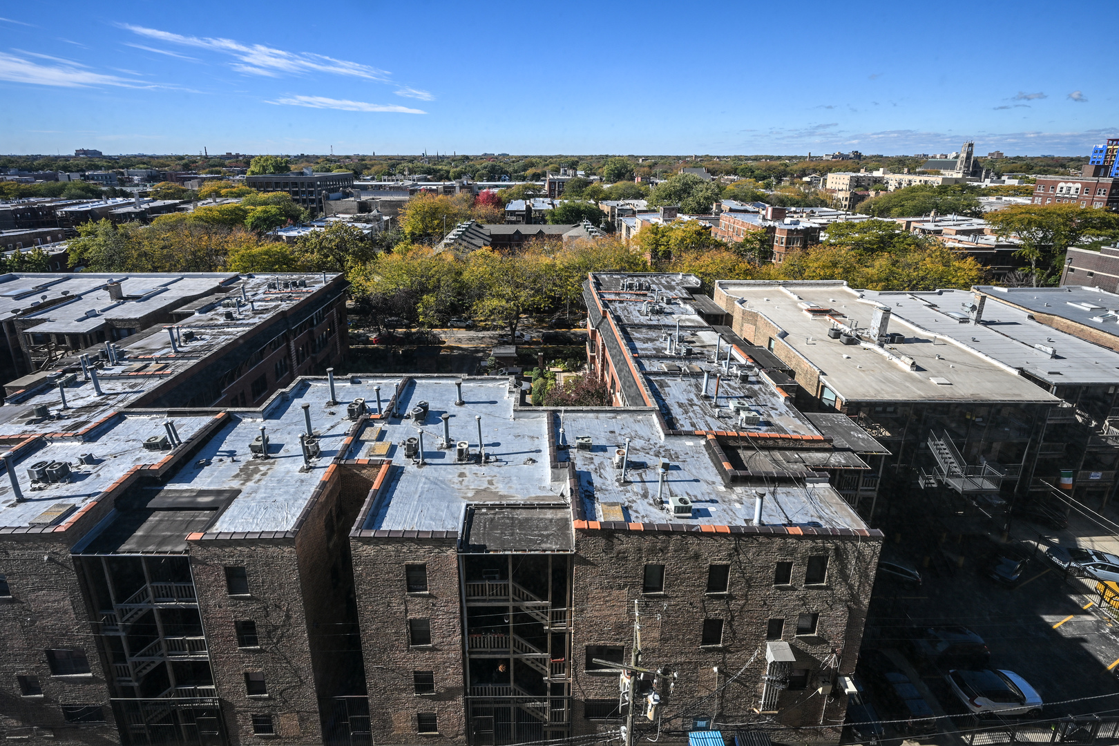 5320 North Sheridan Road, Unit 1011 Chicago, IL 60640 - Photo 18 of 37 a picture of city view