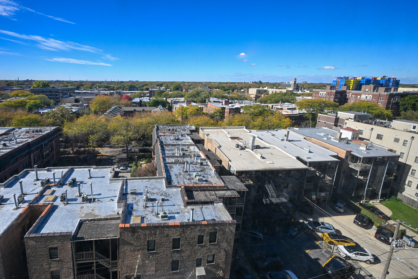 5320 North Sheridan Road, Unit 1011 Chicago, IL 60640 - Photo 19 of 37 a picture of city view