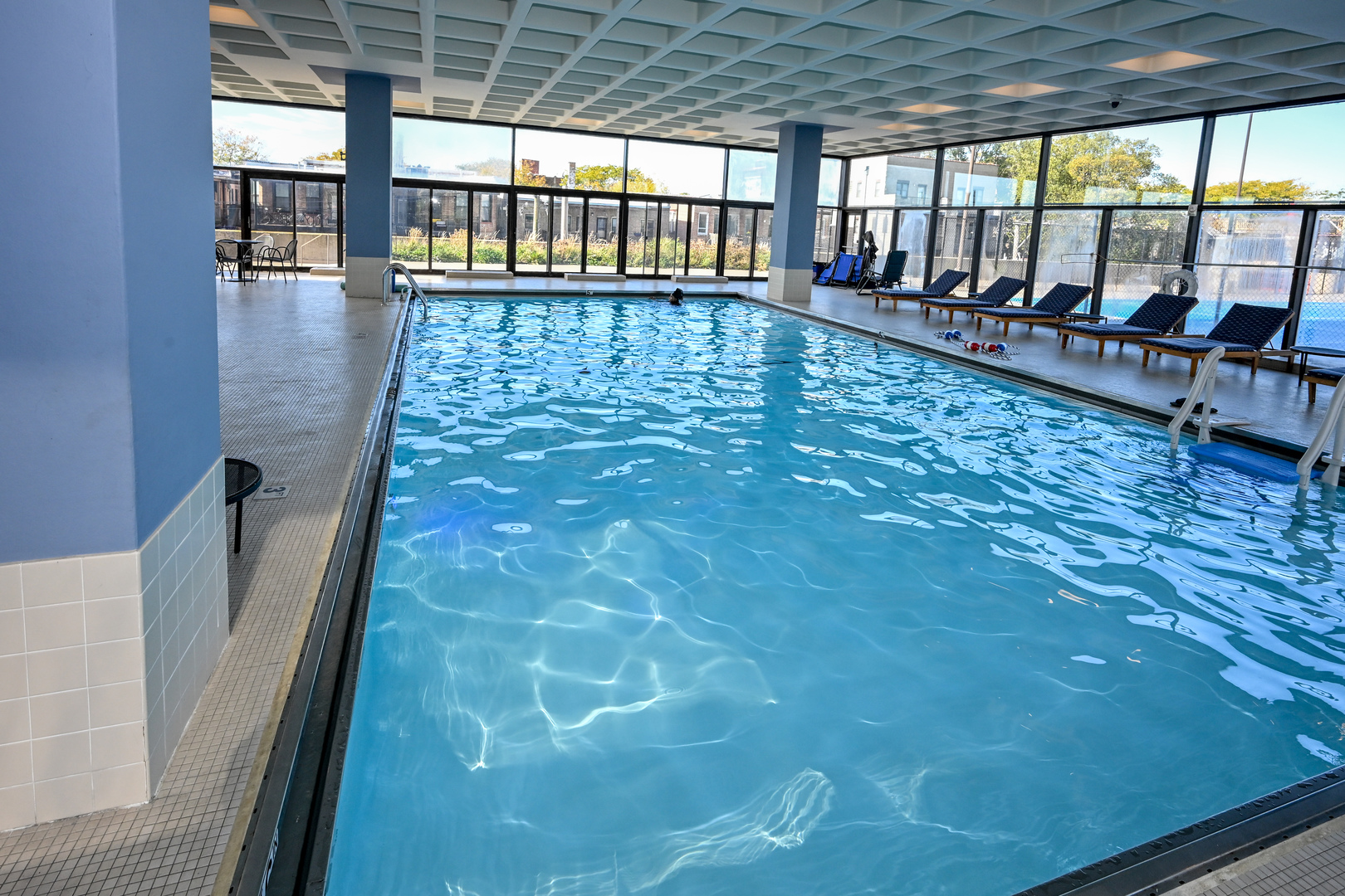 5320 North Sheridan Road, Unit 1011 Chicago, IL 60640 - Photo 29 of 37 a view of a swimming pool