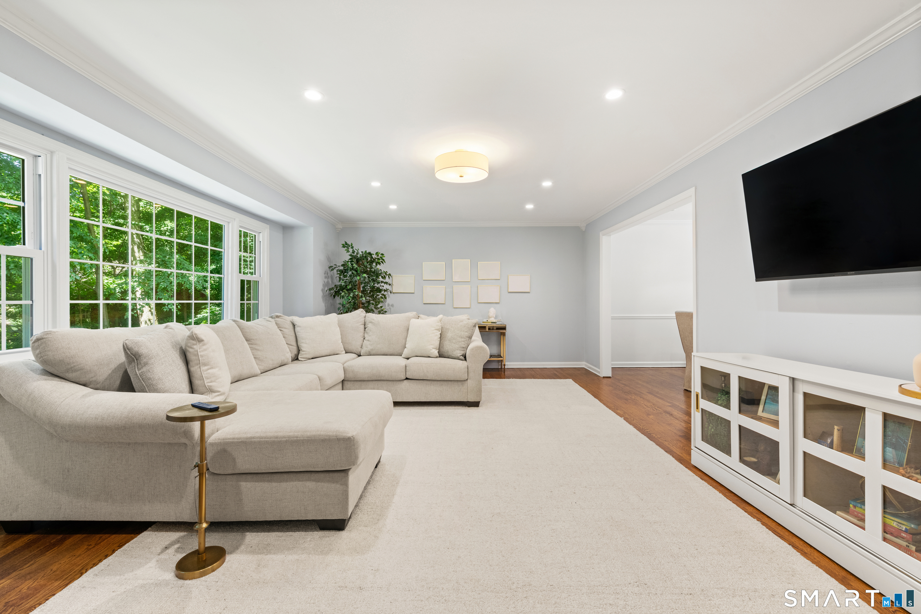 117 Mill Road Stamford, CT 06903 - Photo 5 of 39