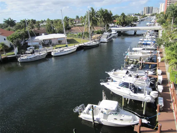 $2,000 | 1421 South Ocean Boulevard, Unit 310, Pompano Beach, FL 33062